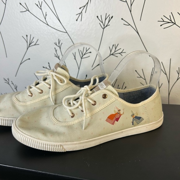 Toms x Disney Sleeping Beauty Sneakers - Picture 6 of 9